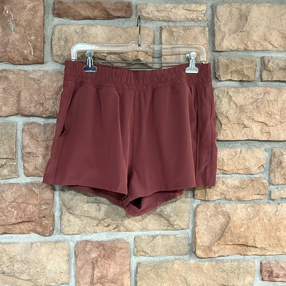 Women’s shorts - Picture 1 of 7